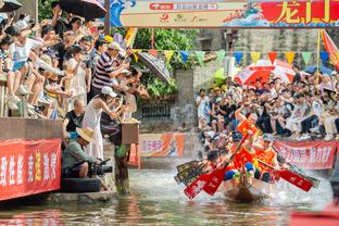 未来可期！皇马官推晒照祝居勒尔19岁生日快乐